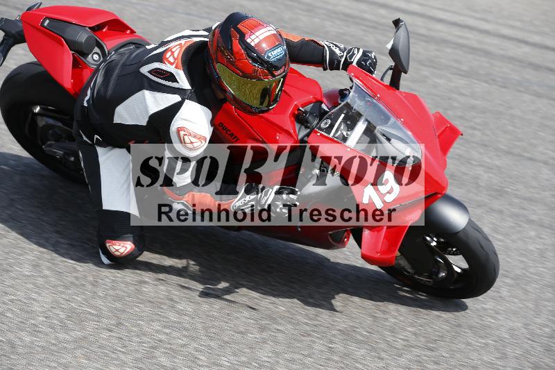 /27 12.06.2025 Ducati Schweiz Trackday Warmup  ADR/gruen-vert/19
